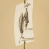 Cartolina con disegno di due figure che camminano.